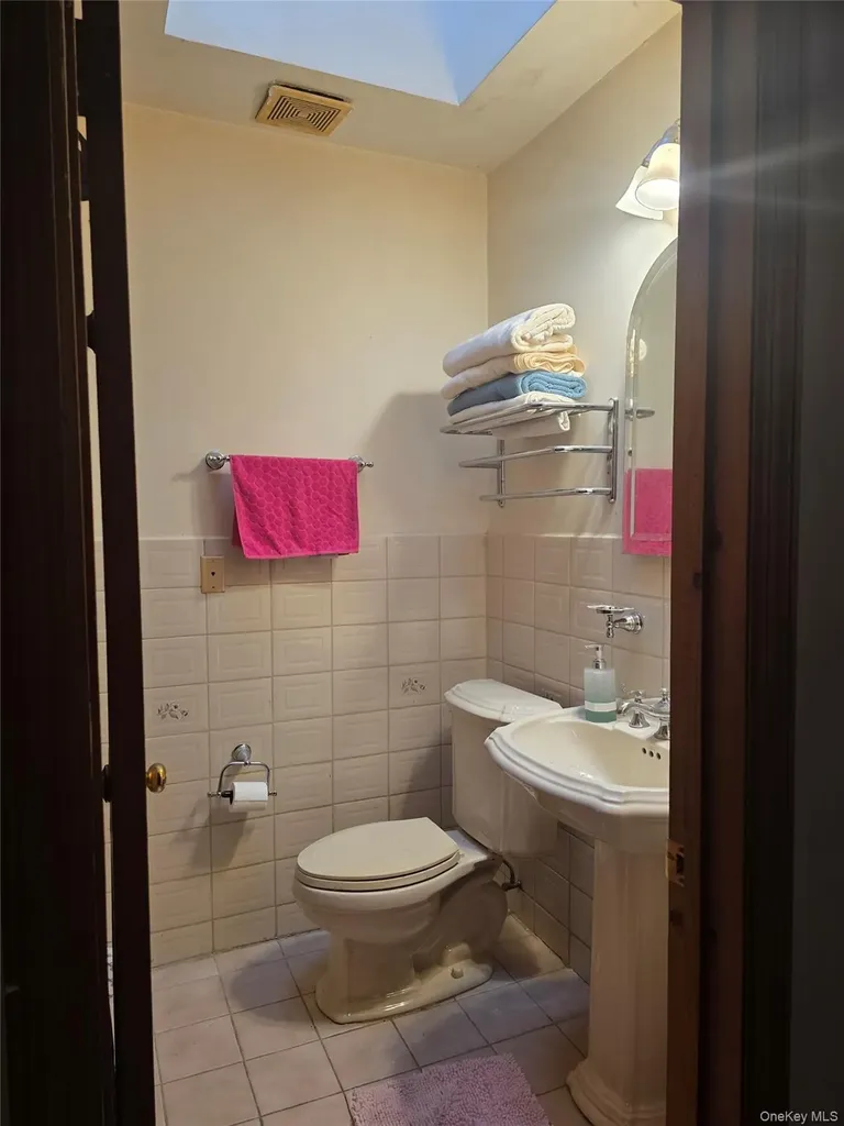14208 56th Road Flushing NY 11355