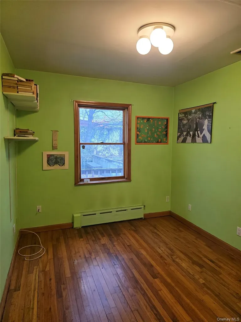 14208 56th Road Flushing NY 11355
