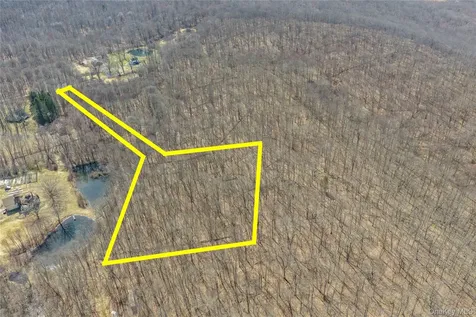 40 Meads Lane Stormville NY 12582