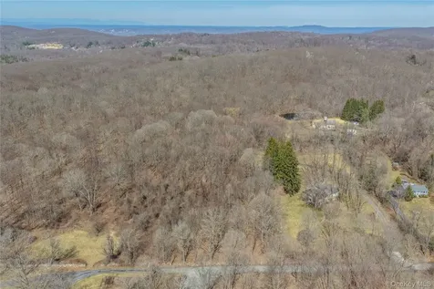 40 Meads Lane Stormville NY 12582