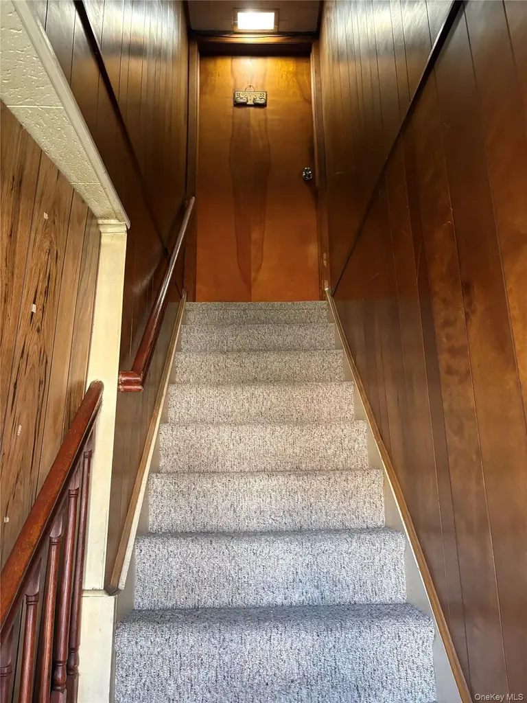 9 Northcote Road Westbury NY 11590
