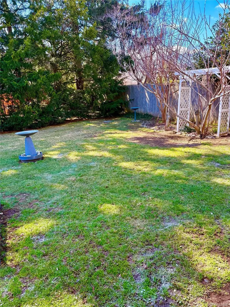 9 Northcote Road Westbury NY 11590