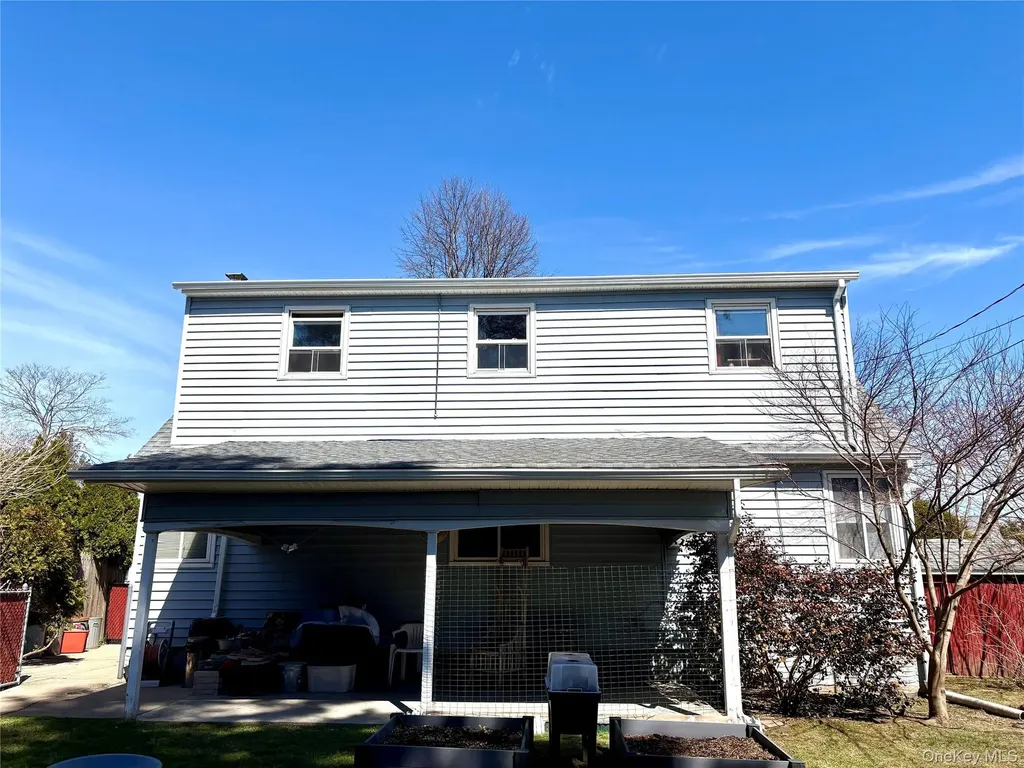 9 Northcote Road Westbury NY 11590