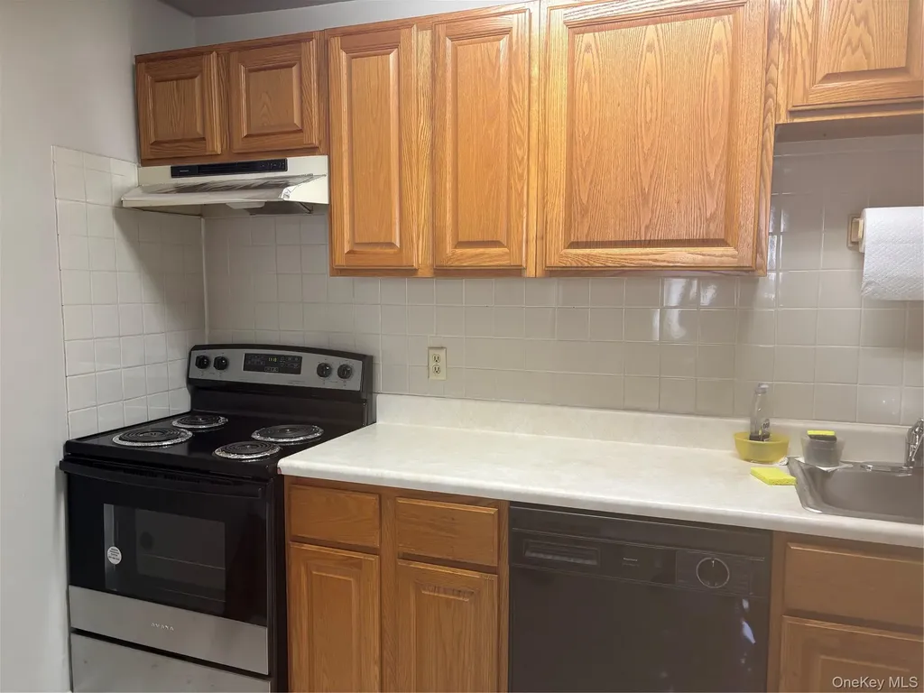 5 White Gate Road Wappingers Falls NY 12590