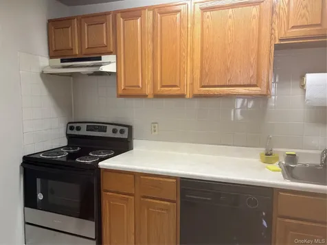 5 White Gate Road Wappingers Falls NY 12590
