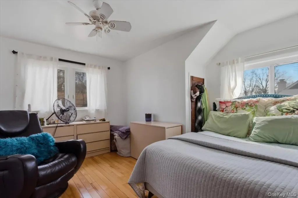 129 Gailmore Drive Yonkers NY 10710