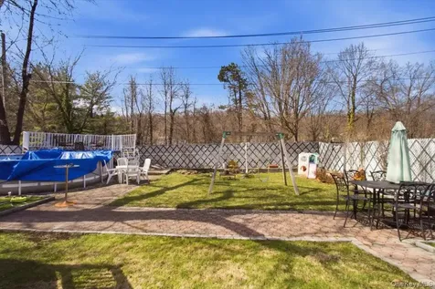 129 Gailmore Drive Yonkers NY 10710