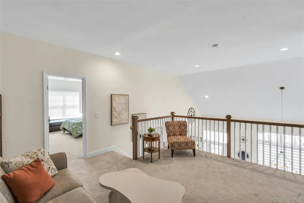 191 Belmont Circle Yaphank NY 11980