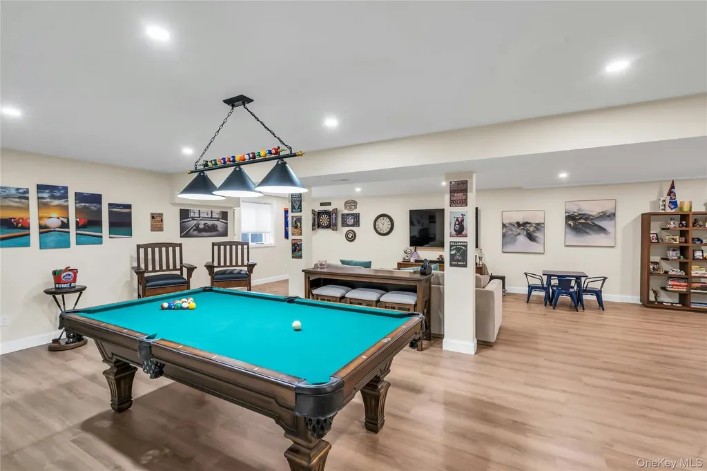 191 Belmont Circle Yaphank NY 11980