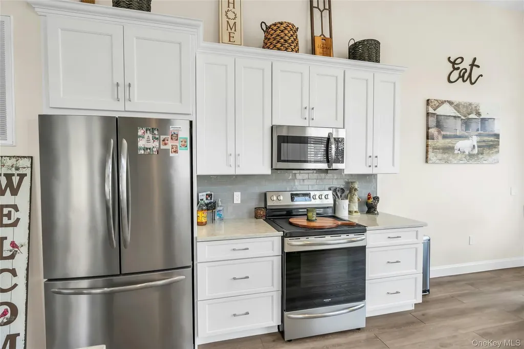 191 Belmont Circle Yaphank NY 11980