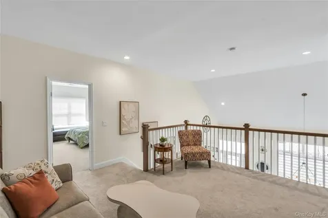 191 Belmont Circle Yaphank NY 11980