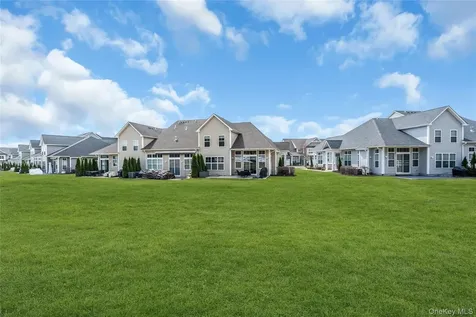 191 Belmont Circle Yaphank NY 11980