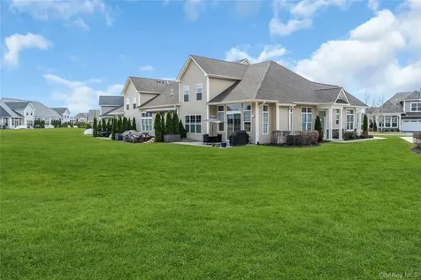 191 Belmont Circle Yaphank NY 11980