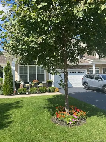 191 Belmont Circle Yaphank NY 11980