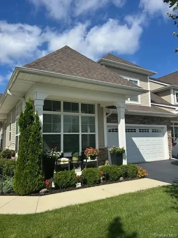 191 Belmont Circle Yaphank NY 11980
