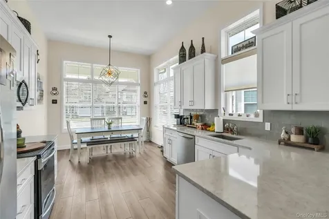 191 Belmont Circle Yaphank NY 11980