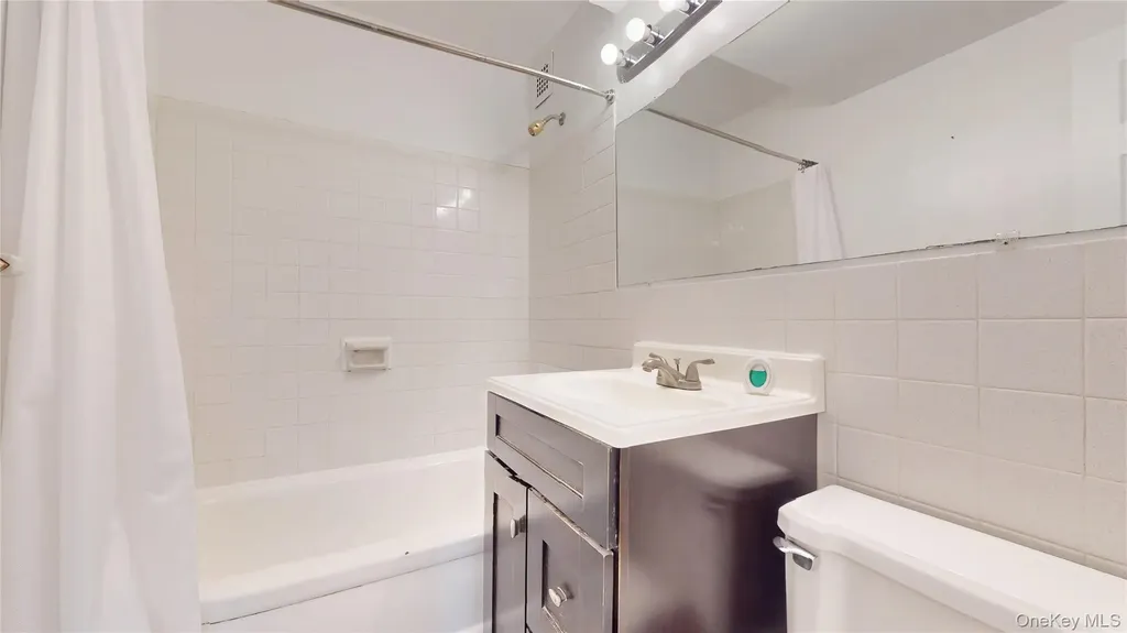 30 S Cole Avenue Spring Valley NY 10977