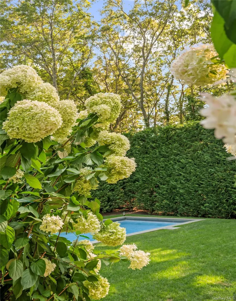 5 Oak Drive Sag Harbor NY 11963