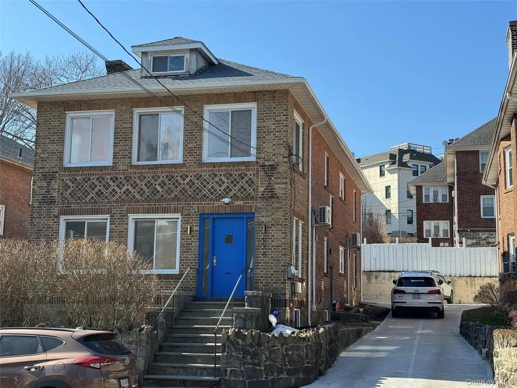 578 E 3rd Street Mount Vernon NY 10553
