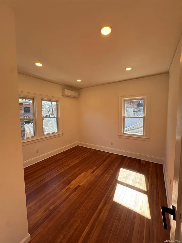 578 E 3rd Street Mount Vernon NY 10553