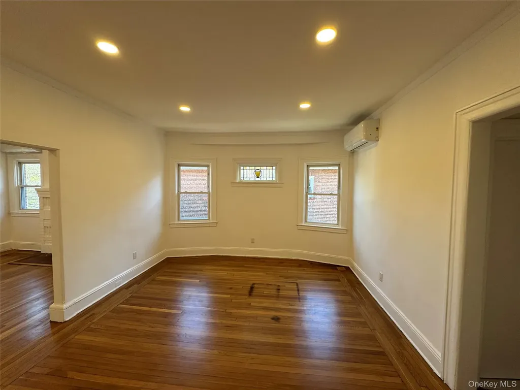 578 E 3rd Street Mount Vernon NY 10553