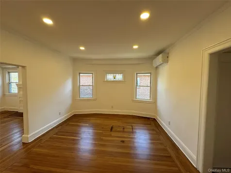 578 E 3rd Street Mount Vernon NY 10553