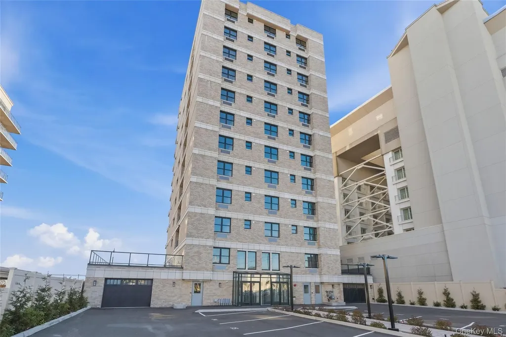 50 W Broadway Long Beach NY 11561