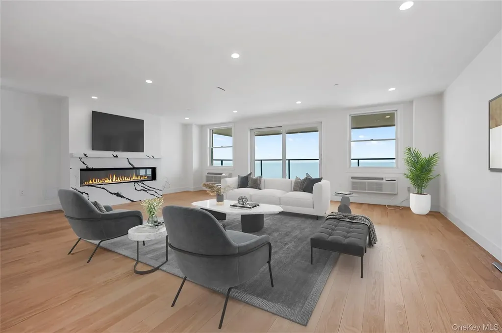 50 W Broadway Long Beach NY 11561