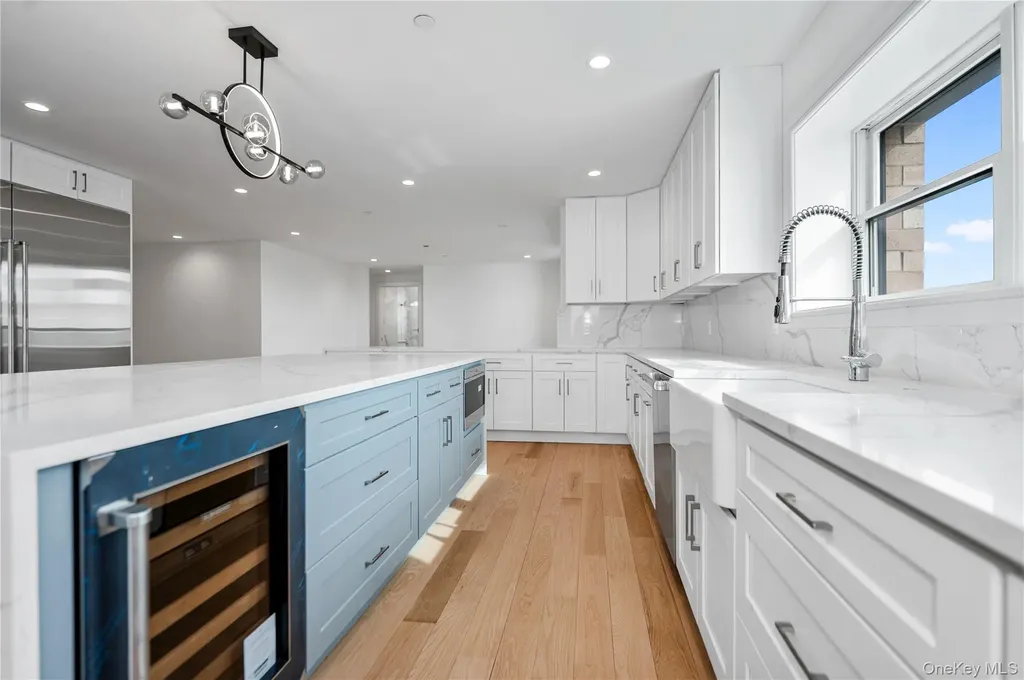 50 W Broadway Long Beach NY 11561