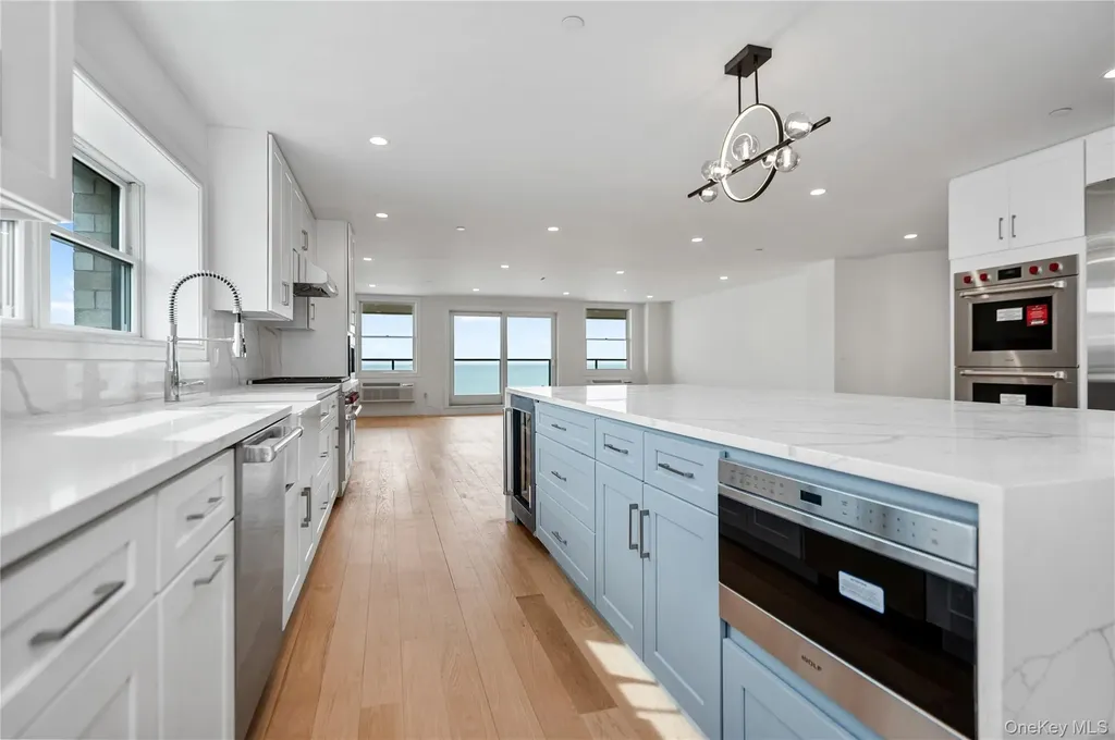 50 W Broadway Long Beach NY 11561