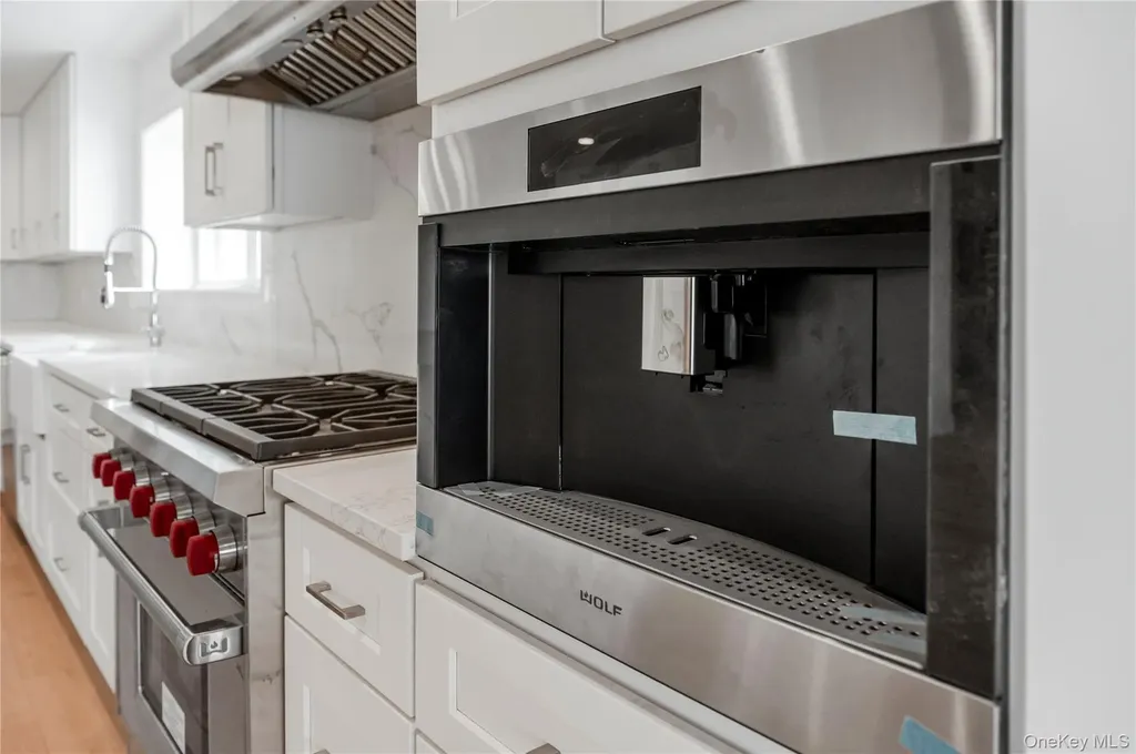 50 W Broadway Long Beach NY 11561