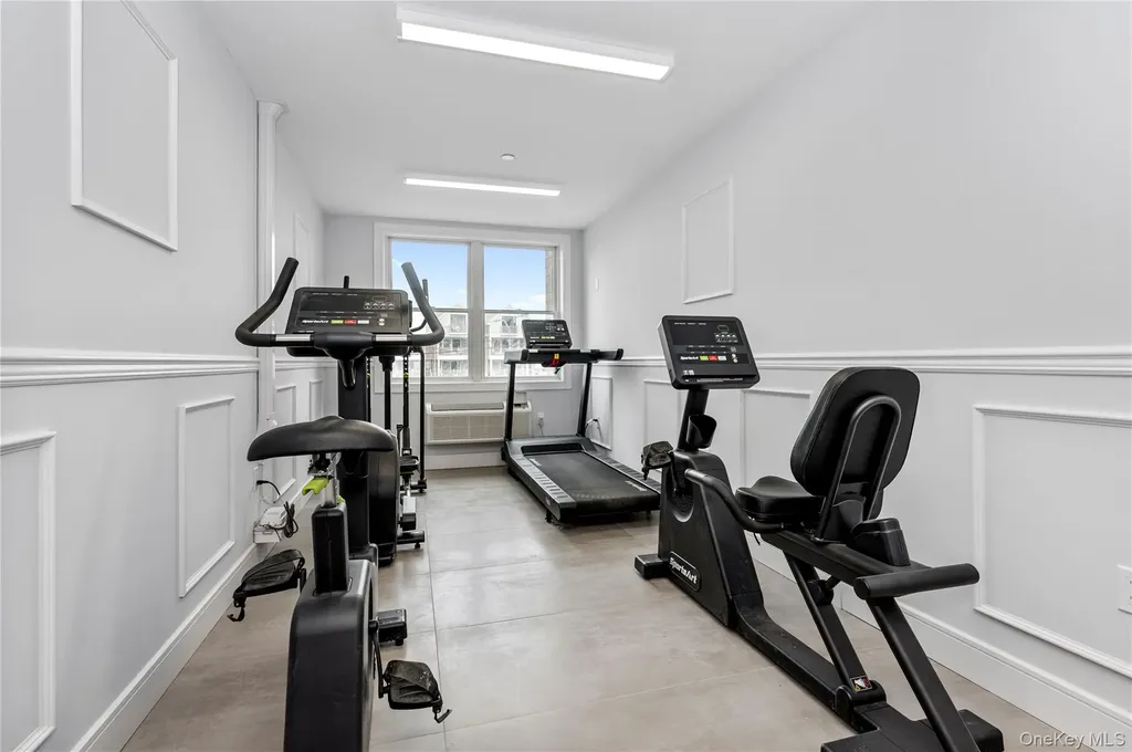 50 W Broadway Long Beach NY 11561
