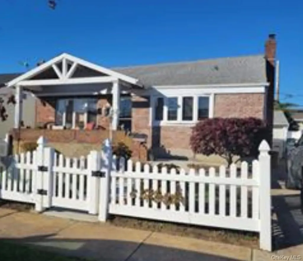 68 Howard Avenue Freeport NY 11520