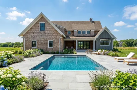 35 Club Drive Baiting Hollow NY 11933