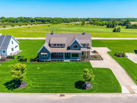 35 Club Drive Baiting Hollow NY 11933