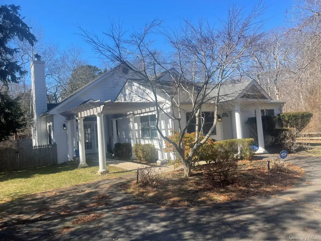 35 Maple Street Westhampton Beach NY 11978