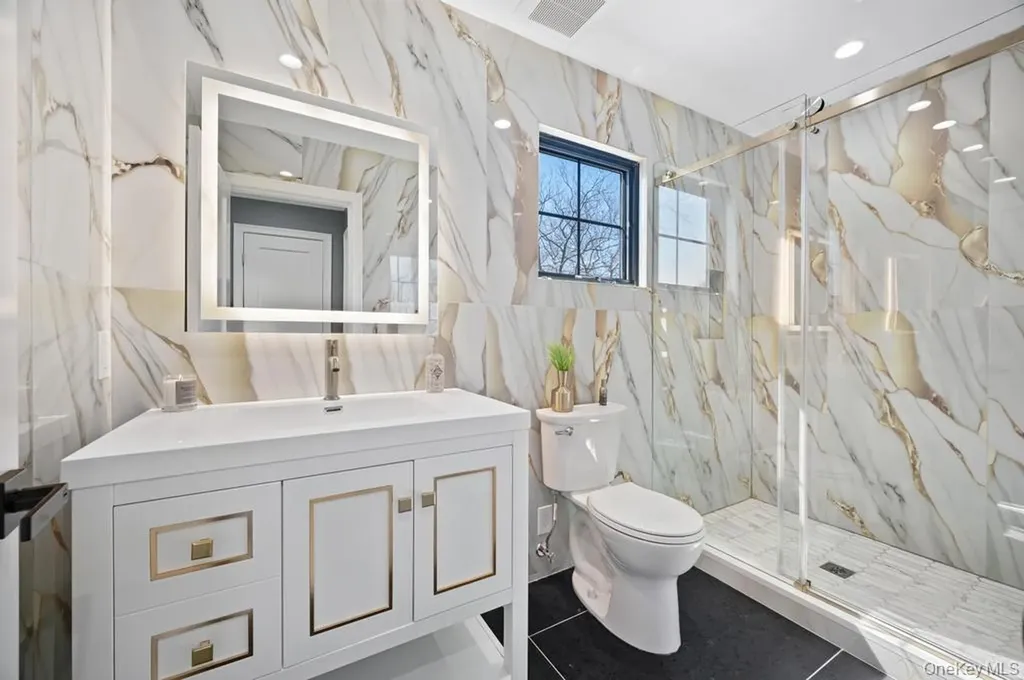 15 Forest Road Valley Stream NY 11581