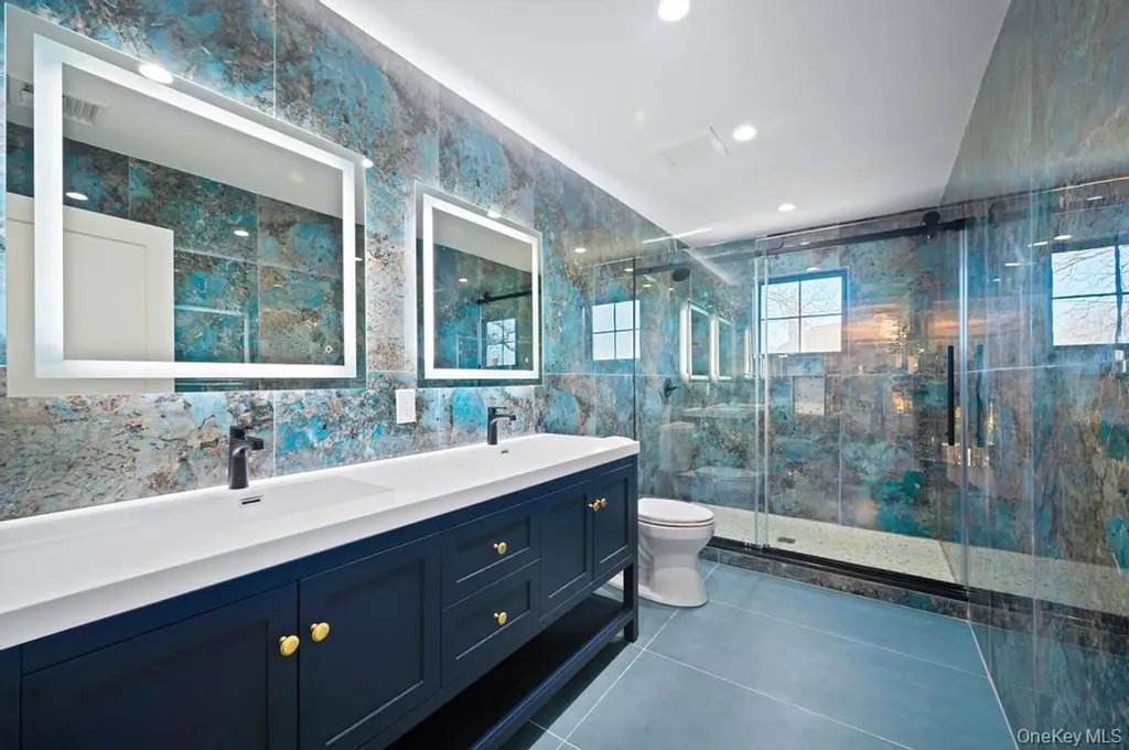 15 Forest Road Valley Stream NY 11581
