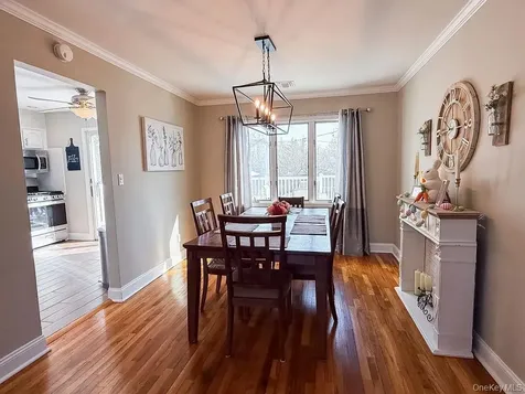 1525 Pea Pond Road Bellmore NY 11710