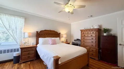 1525 Pea Pond Road Bellmore NY 11710