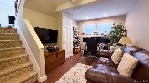 1525 Pea Pond Road Bellmore NY 11710