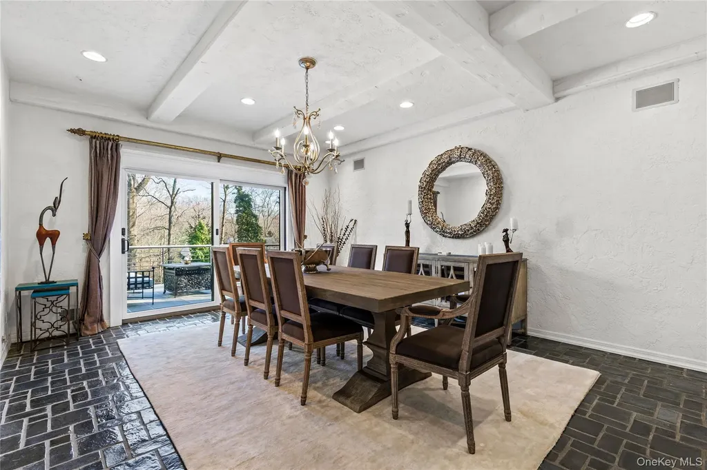 112 Woodlands Road Harrison NY 10528