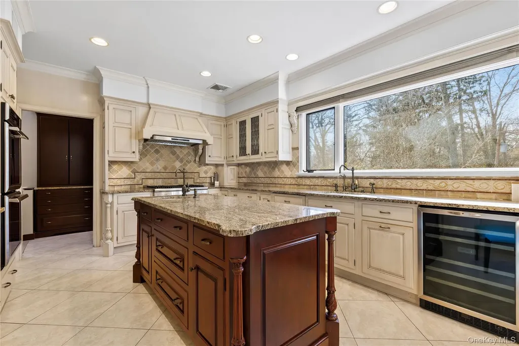 112 Woodlands Road Harrison NY 10528