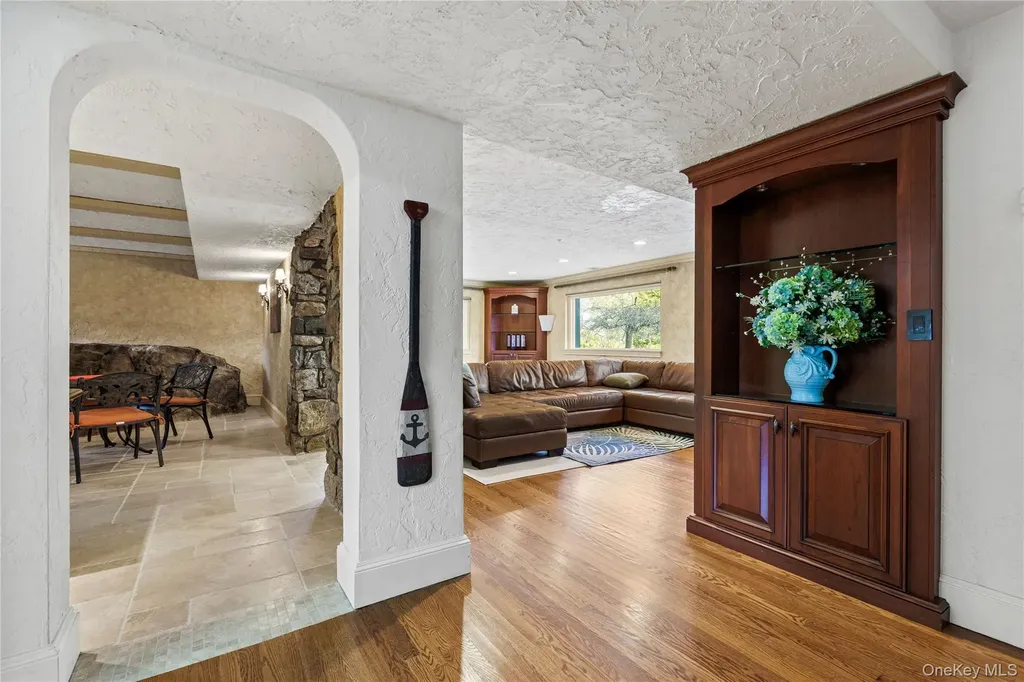 112 Woodlands Road Harrison NY 10528