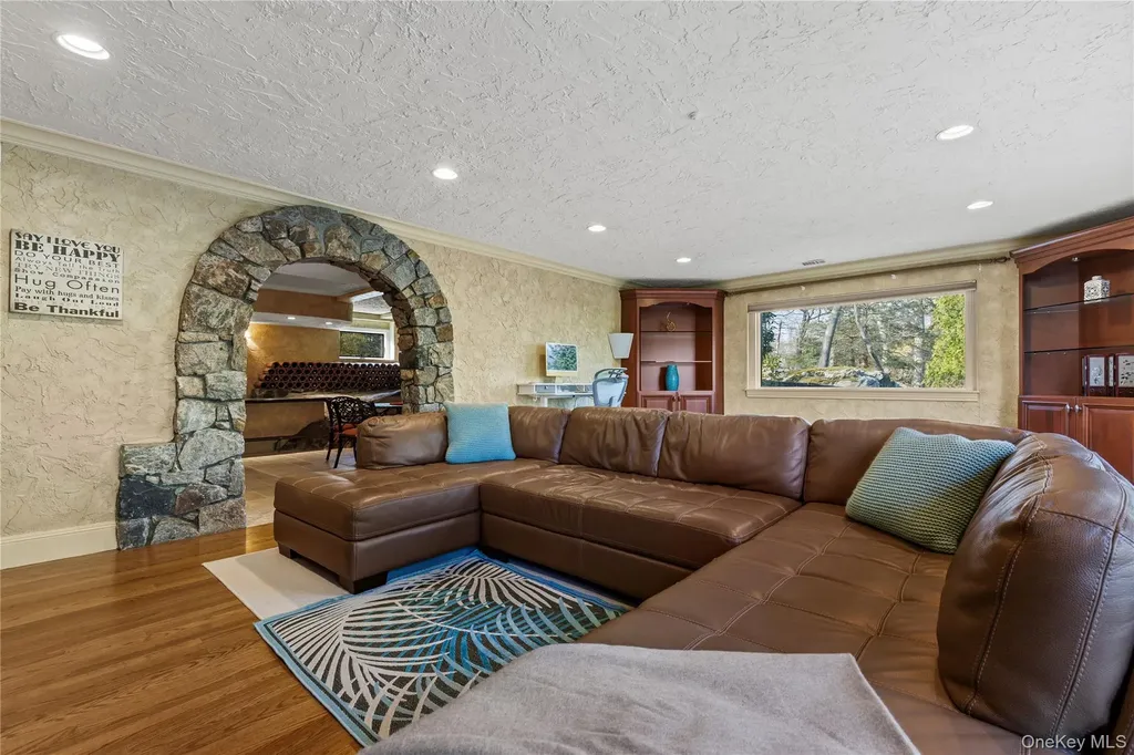 112 Woodlands Road Harrison NY 10528