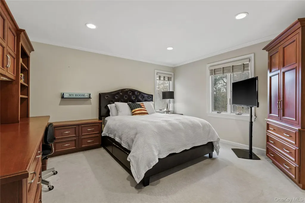 112 Woodlands Road Harrison NY 10528