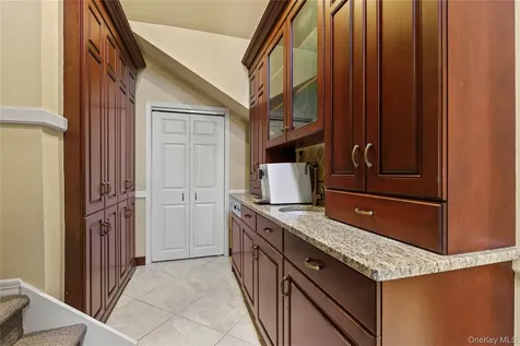 112 Woodlands Road Harrison NY 10528