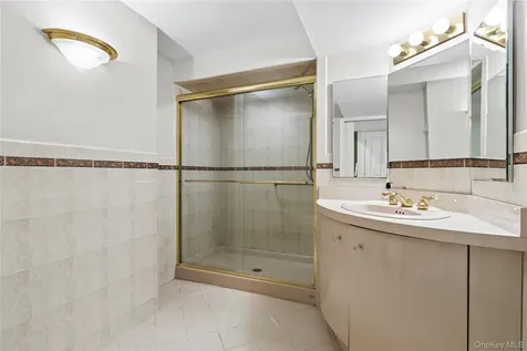 112 Woodlands Road Harrison NY 10528