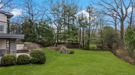 112 Woodlands Road Harrison NY 10528