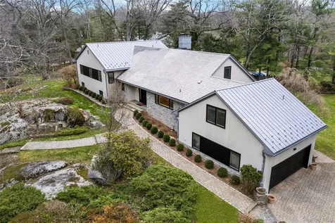 112 Woodlands Road Harrison NY 10528